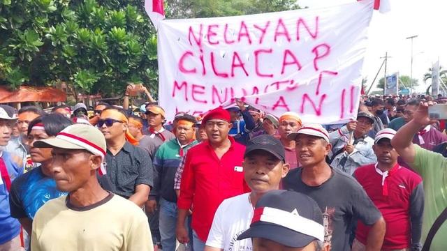 Demo Nelayan Cilacap