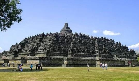 Chatra Candi Borobudur