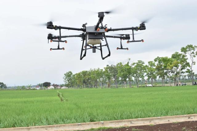 Drone pertanian